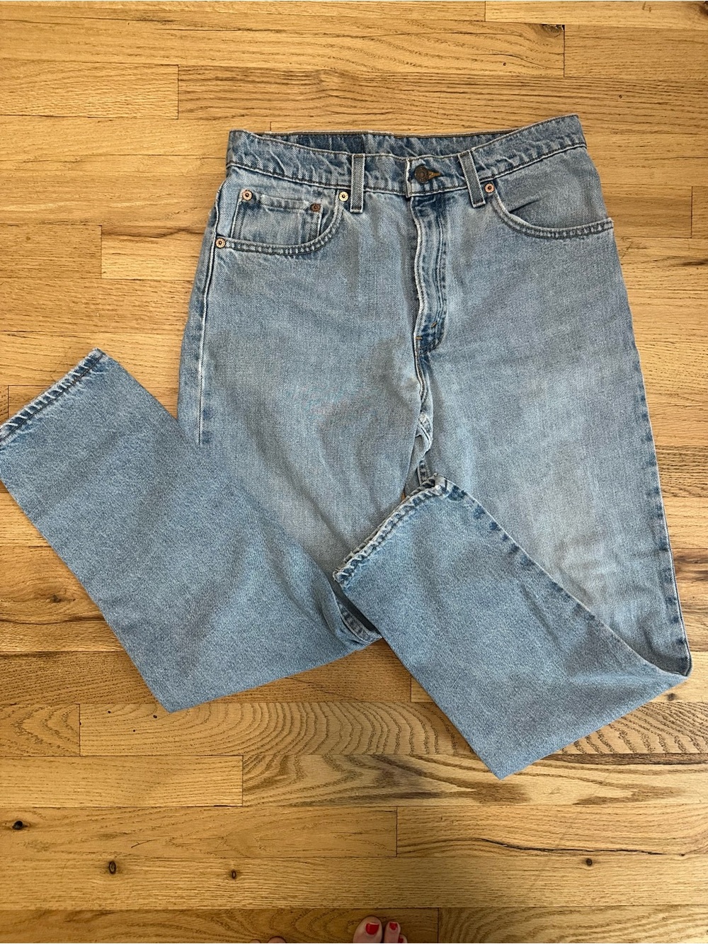 Vintage 90s Levi’s 550 Relaxed Fit Tapered Leg Jean